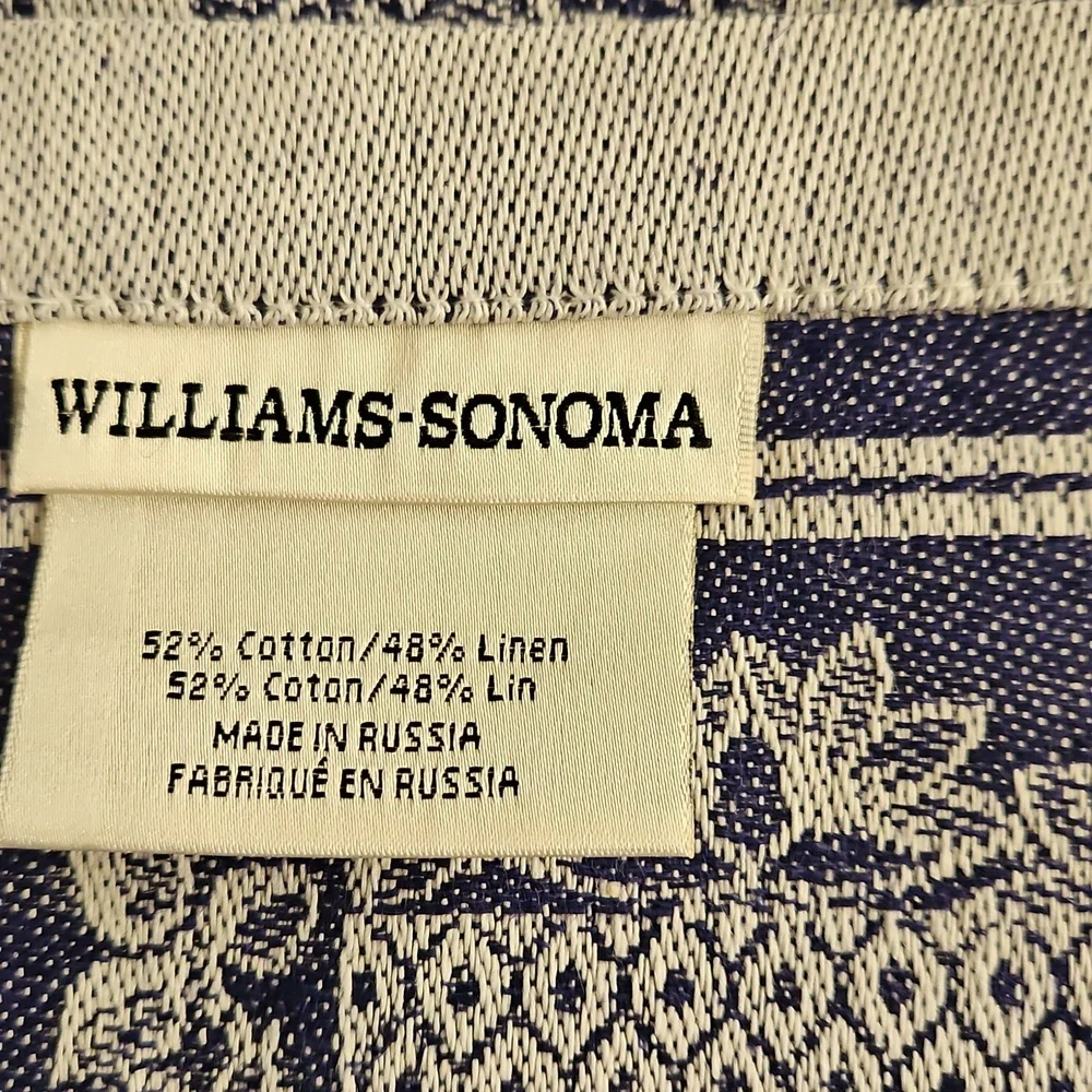 Williams Sonoma Blue Willow Jacquard Placemats, Set of 4